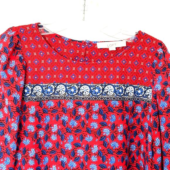Loft Womens Small LS Red Blue Floral Print Tunic Blouse Lightweight Boho Office - Picture 4 of 10